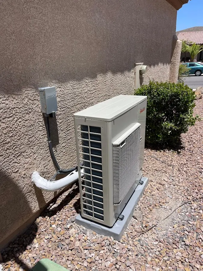 Residential air conditioning condenser unit in White Oak